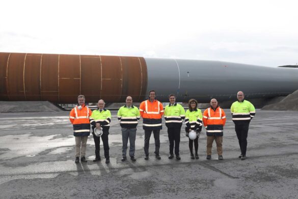 Haizea Bilbao recibe la visita de Mikel Jauregi, consejero de Industria del Gobierno Vasco