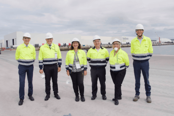 La comisionada de Competitividad del Ministerio de Industria, Nuria Aymerich, y la presidenta de Sepides Gestión, Ana Vizcaíno, visitan Haizea Bilbao