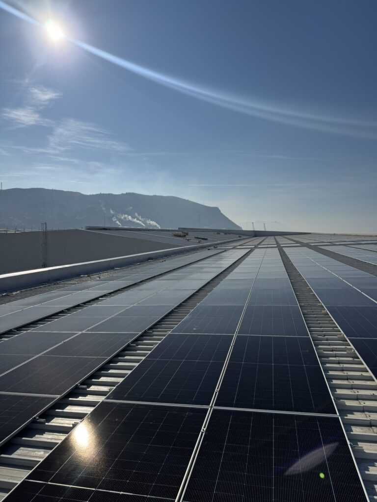 Lee más sobre el artículo Haizea Wind Group refuerza su estrategia ambiental con avances en autoconsumo y economía circular